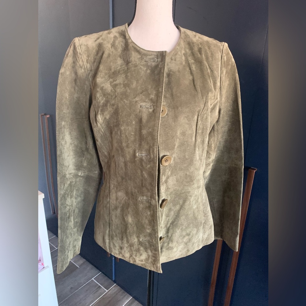 Woman’s Coldwater Creek tan jacket
